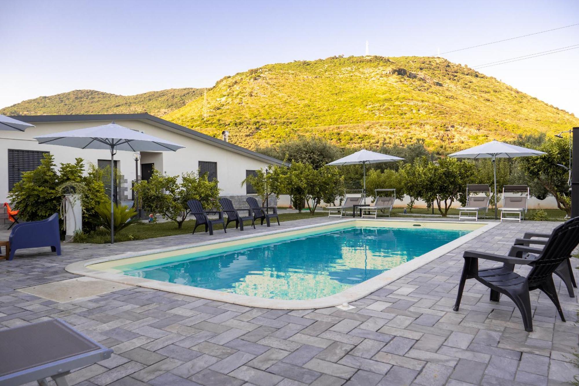 Stella Marina - Camere E Monolocali Turistici Monte San Biagio Eksteriør billede